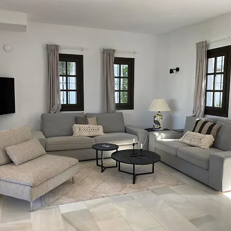 Apartment Topbeliggende Lejl I Nueva Andalucia Marbella